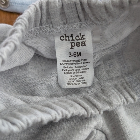 Clothing bundle - Picture 7 of 10